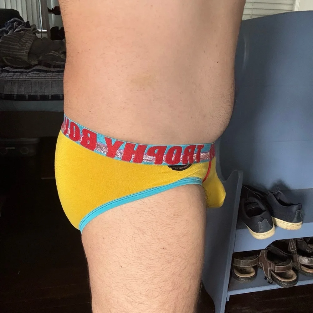 Andrew Christian Yellow Medium Briefs - Picture 4 of 4